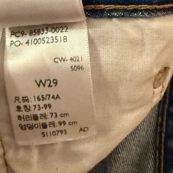 Classic Women’s Levi’s 501 Blue Denim Button Fly Shorts - Picture 7 of 9